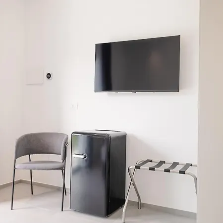 Hotel Eremo Dei Poeti *