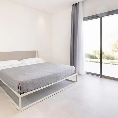 Eremo Dei Poeti Otel *