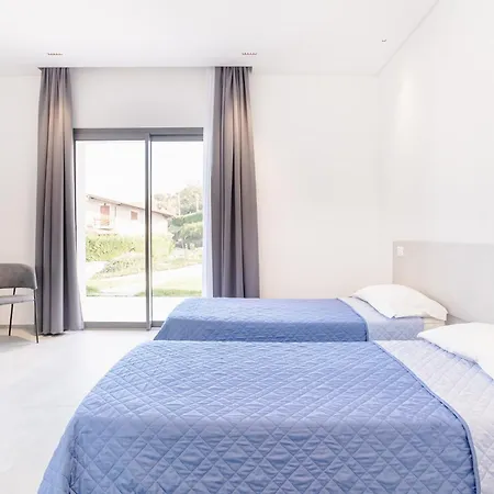 Eremo Dei Poeti Otel *