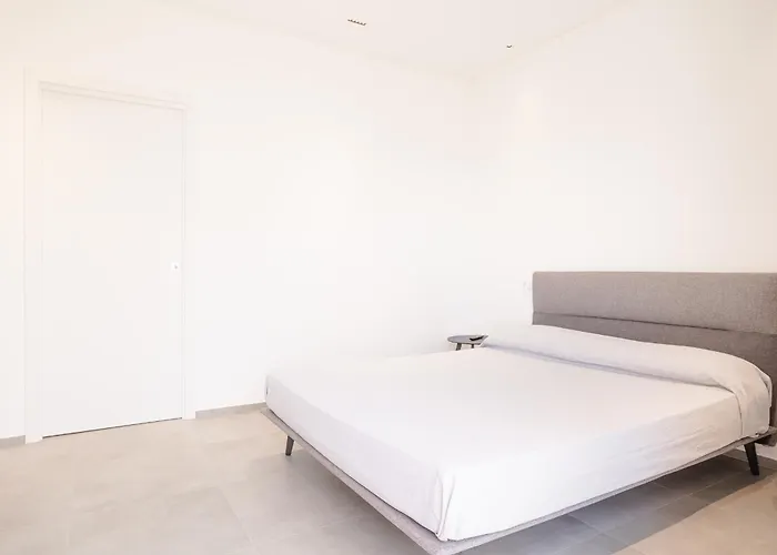 מלון Eremo Dei Poeti *